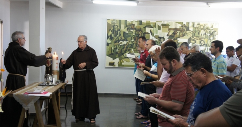 Saudação de Frei Felice Cangelosi aos frades de Minas Gerais - Província  Nossa Senhora da Piedade